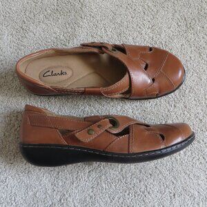 NEW Clarks Ashland India Womens Loafer/Shoes Size 8 Brown Leather #26069125